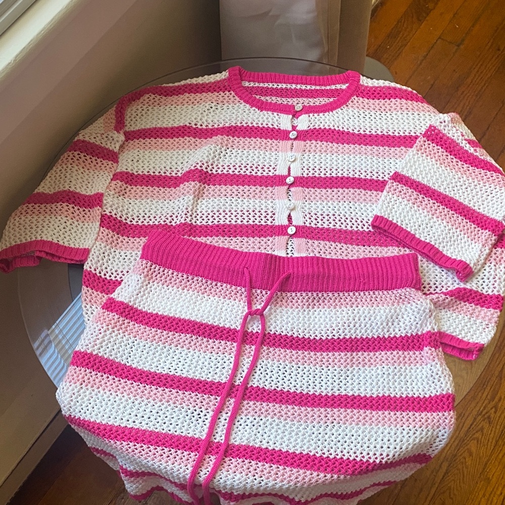 New Pink and White Striped Women's Sweater Set size L